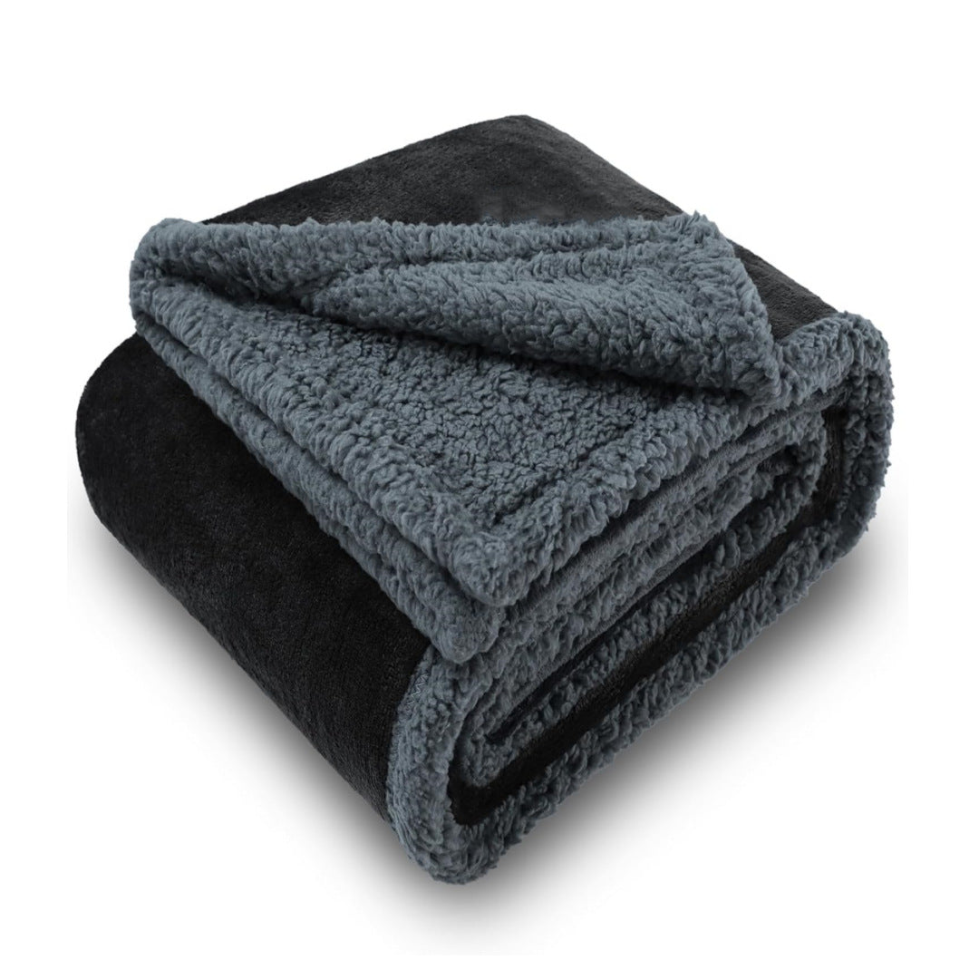 Waterproof Sherpa Fleece Throw Blanket | Soft Plush Cosy Blanket